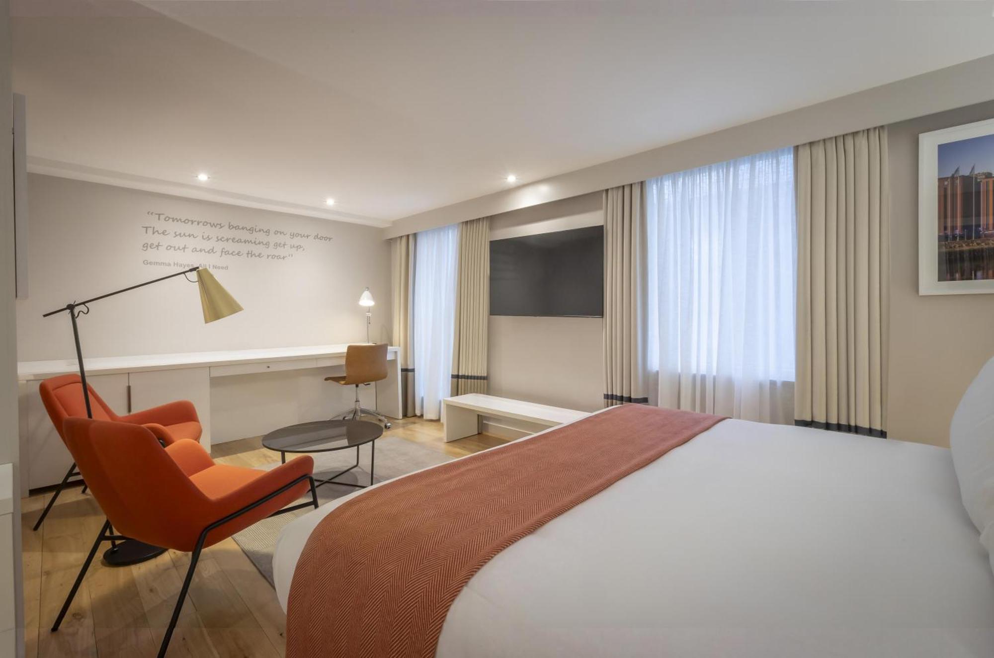 Junior Suite,1774466818:JPEG