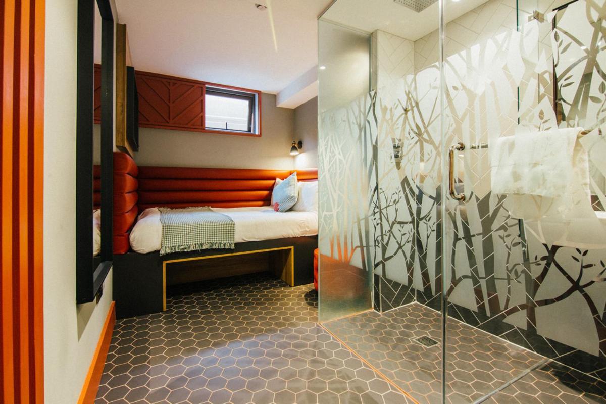 City Pod Room