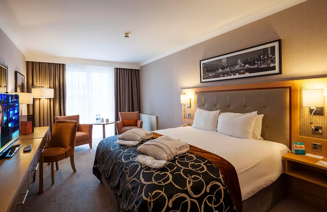 Clayton Hotel Cardiff Lane-1