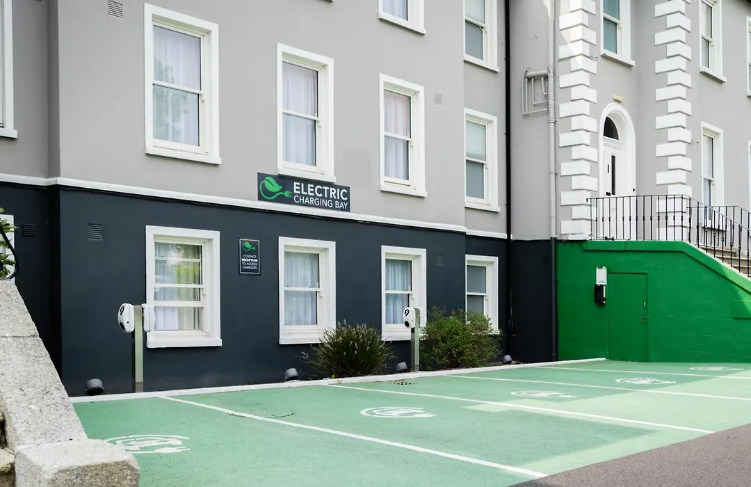 The Sandymount Hotel-1