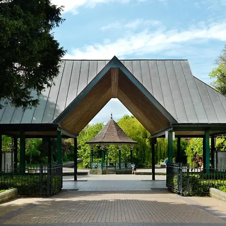Herbert Park Hotel And Park Residence-3